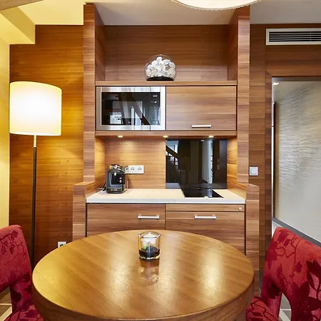 Down Town City Aparthotel *